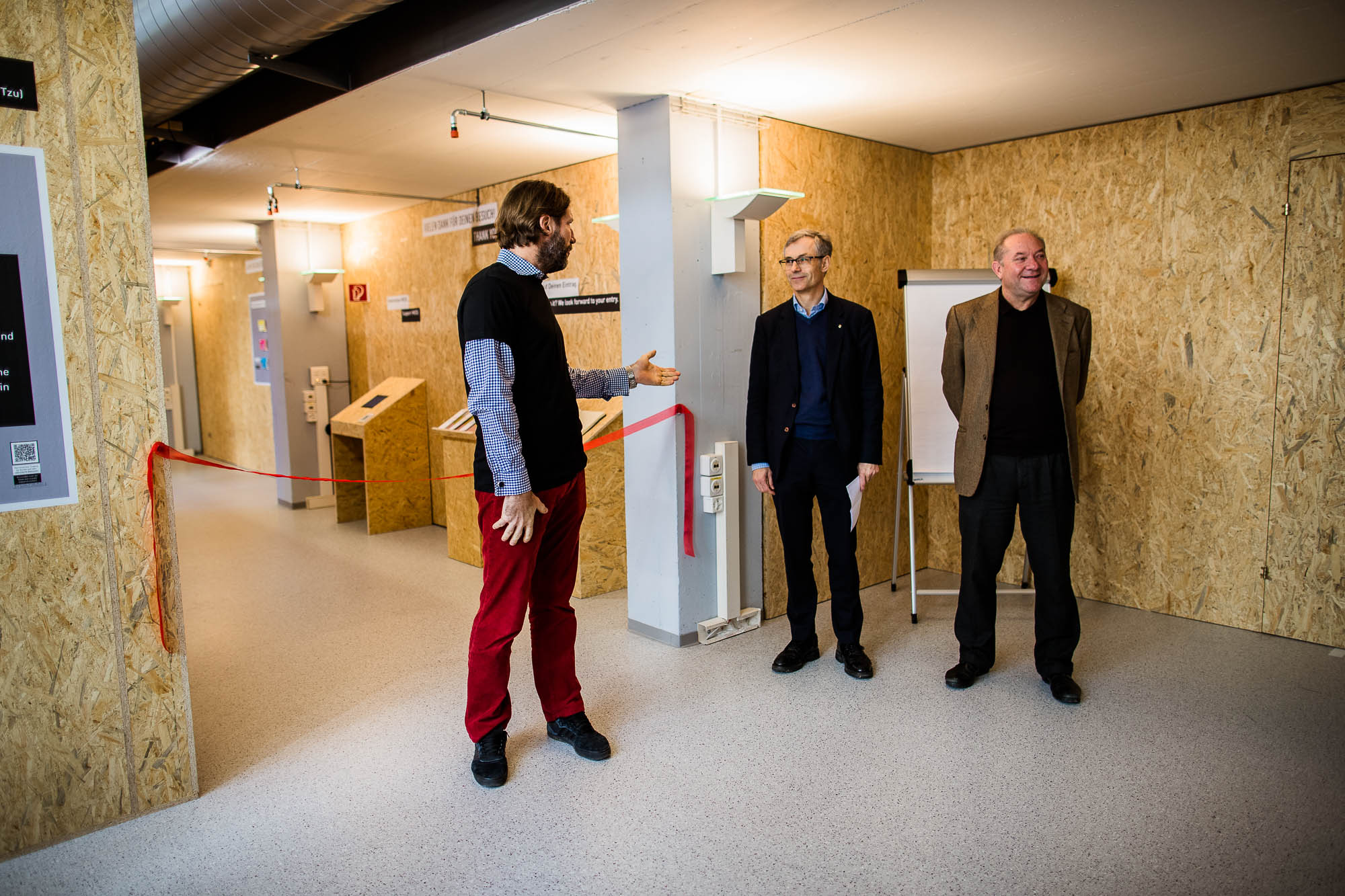 Export x3 1DX23072 Business 2020 Opening MOBI